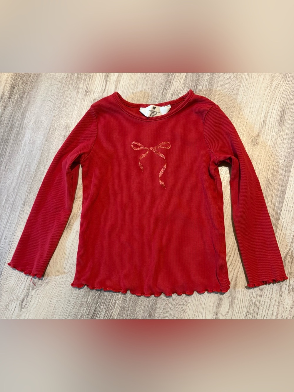 Red bow long sleeve shirt